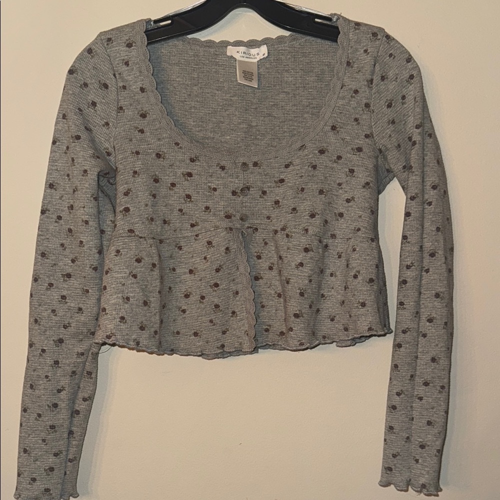 Gray Long Sleeve Ribbed, Fitted Crop Top - Picture 2 of 6